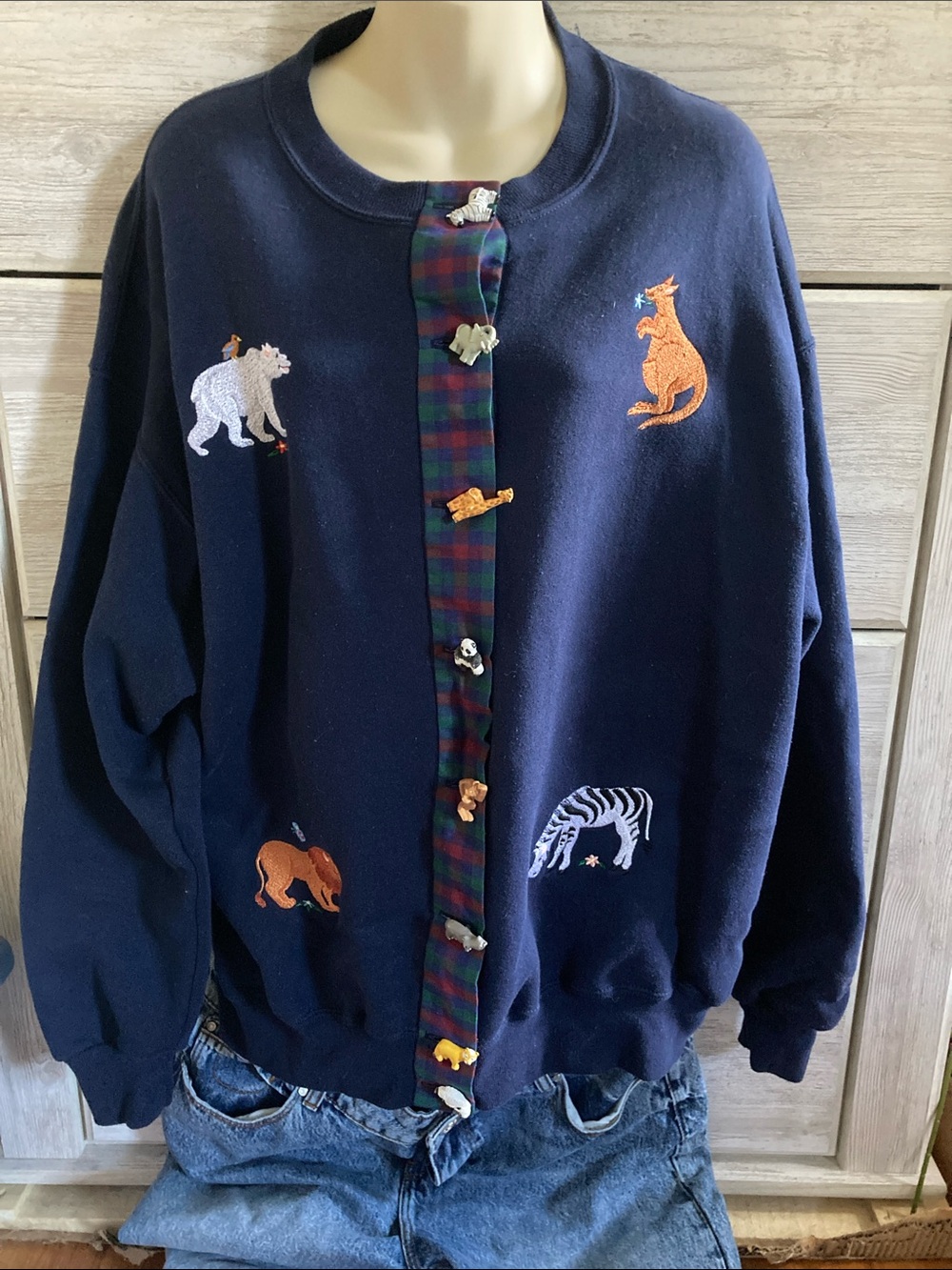 VTG Jerzees Super Sweats Y2K Navy Blue Embroidered Sweatshirt Animal Buttons XL